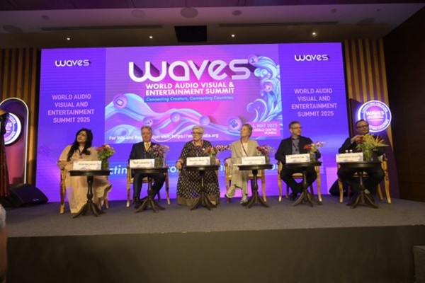 Waves_2025